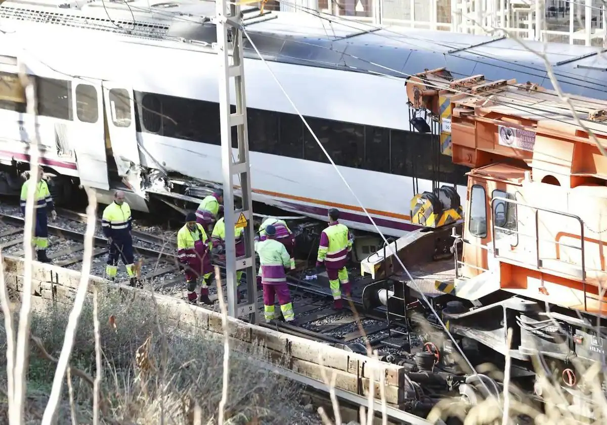 Train service restored between Malaga and Seville after track